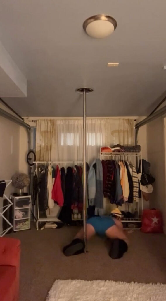 Youtube – TikTok – Instagram – Chloroblasts – Nude Leaks