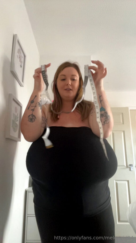 OnlyFans – T H I C C – Chlozee / Coco / coco-lls – Nude