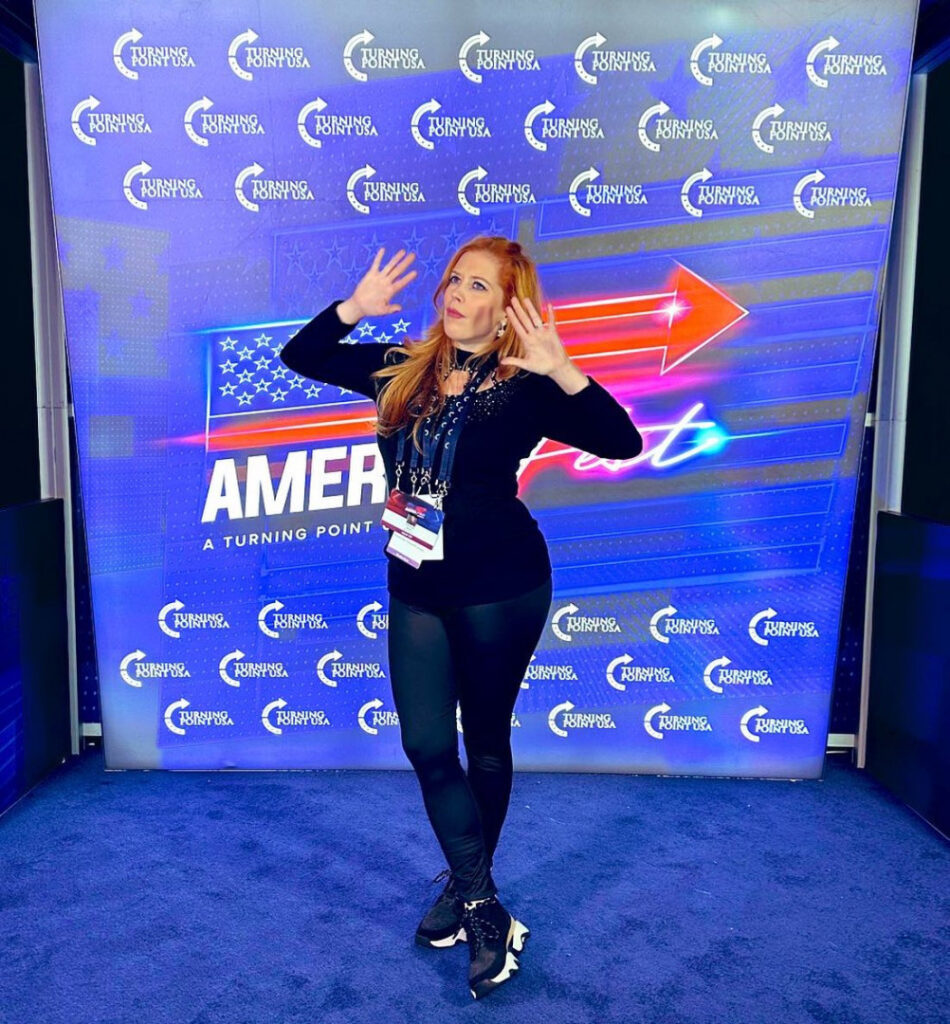 Fake – AI – Youtube – Chrissie Mayr – Nude Leaks