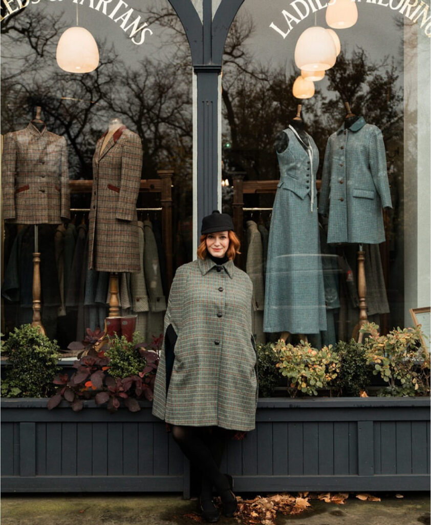 Celeb – Christina Hendricks – Nude