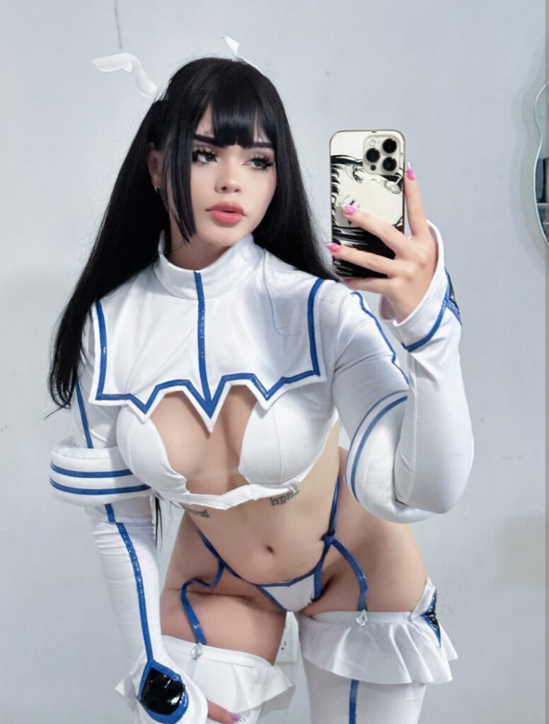 Instagram – T H I C C – Chxrryxblossom – Nude