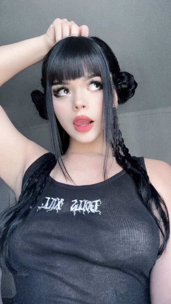 Instagram – T H I C C – Chxrryxblossom – Nude