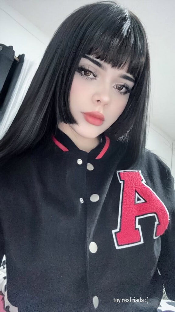 Instagram – T H I C C – Chxrryxblossom – Nude