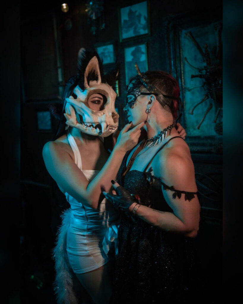 ⠀X⠀ – Claire Max – Nude Leaks