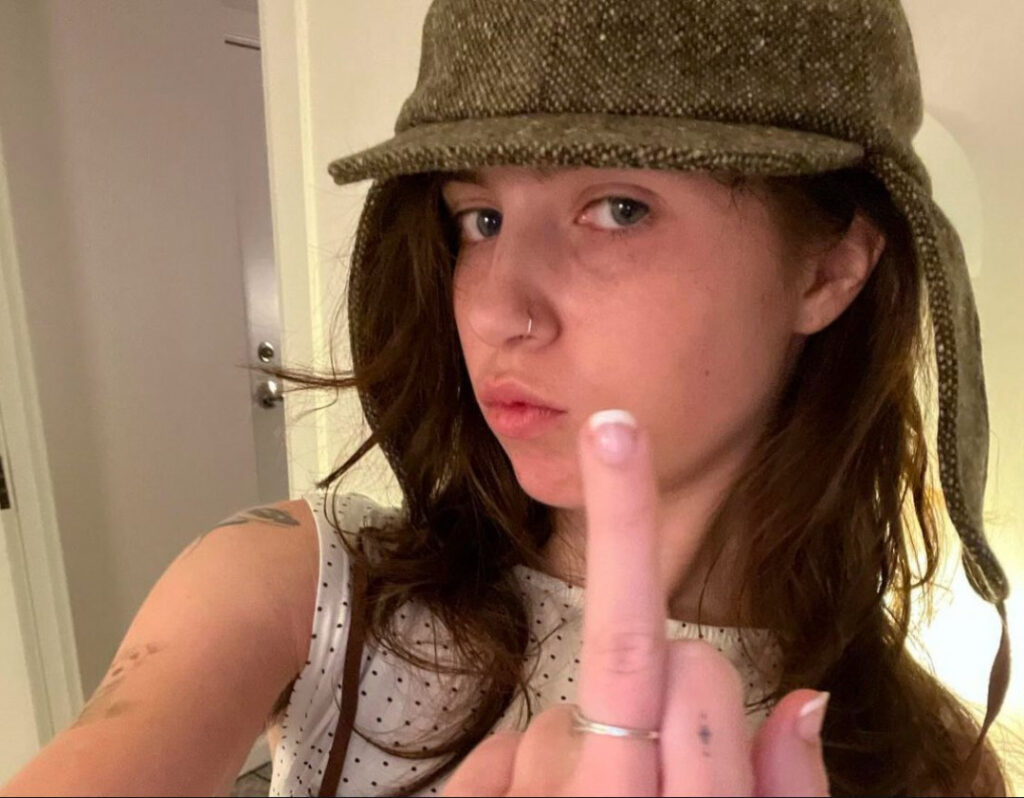 Celeb – Clairo | Claire Cottrill – Nude