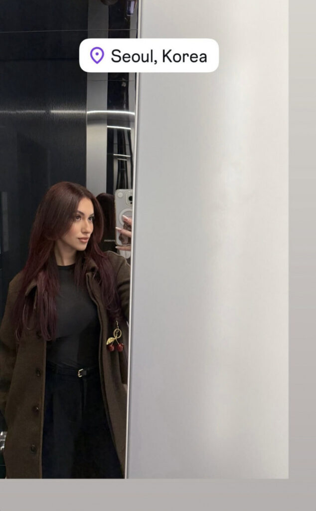 Twitch – Clara Gomez/ Claraatwork – Nude