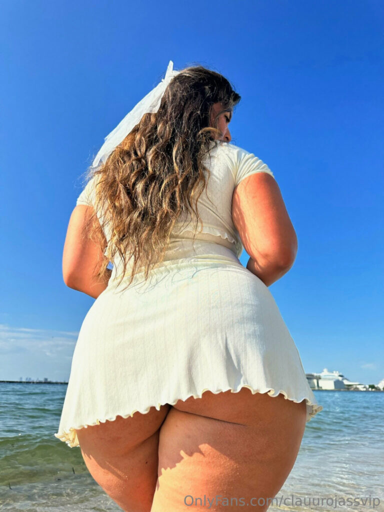 OnlyFans – Instagram – T H I C C – Claudia Rojas – Nude