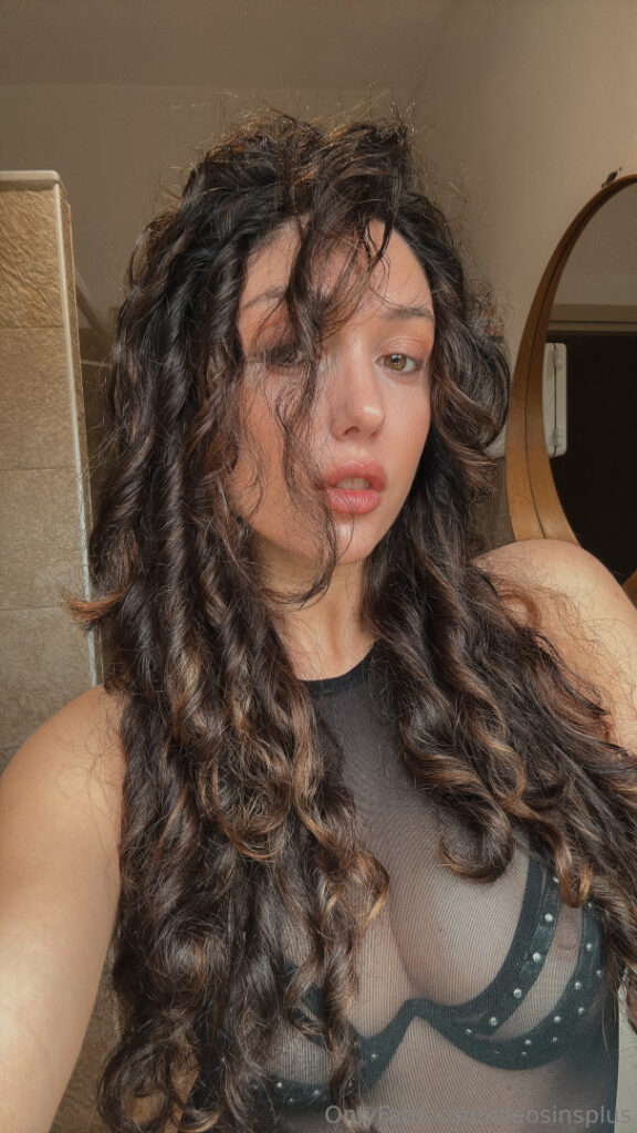 Cam Girls – T H I C C – Cleopatra_Sinns – Nude