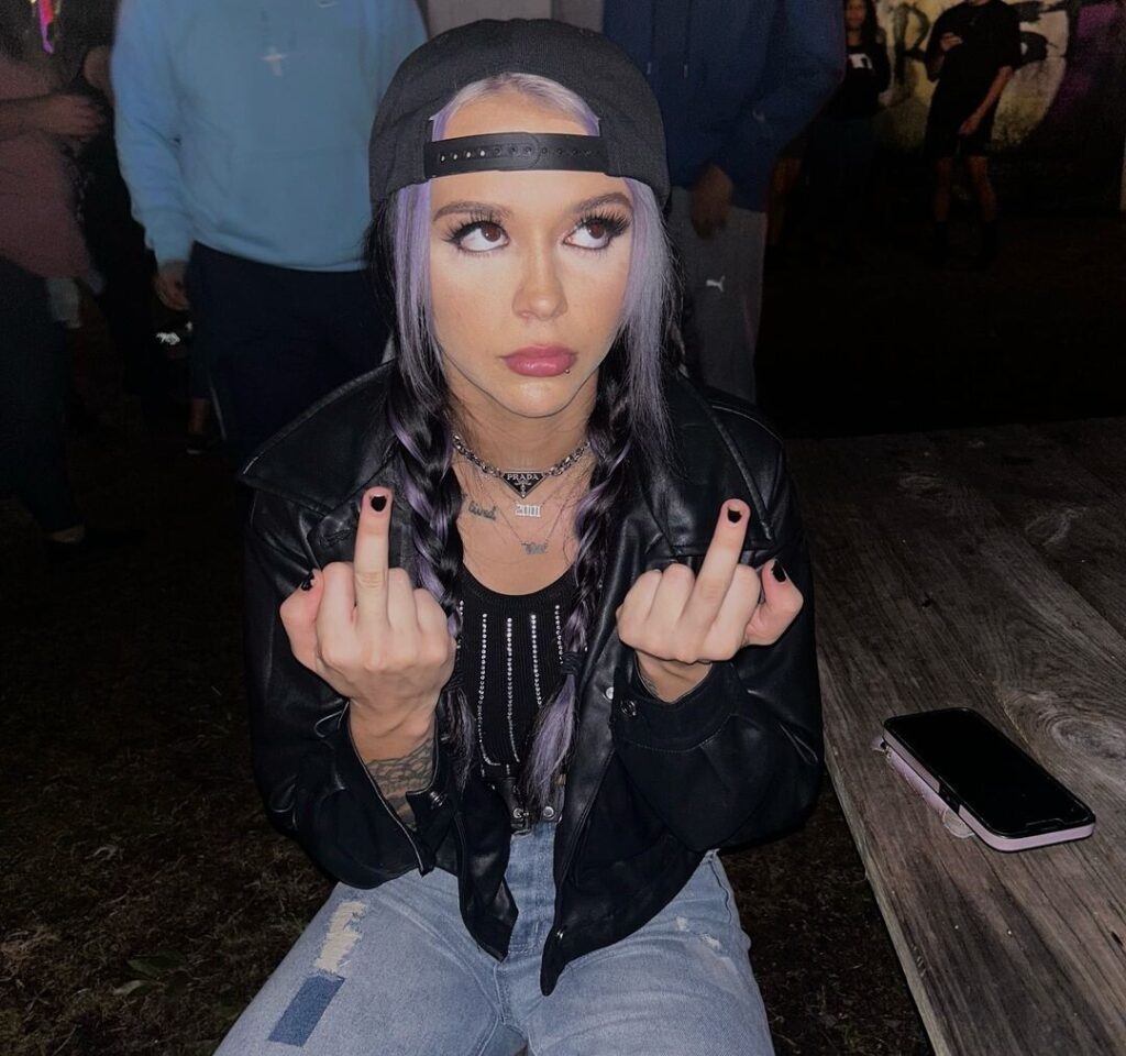 Celeb – Cora Jade – Nude