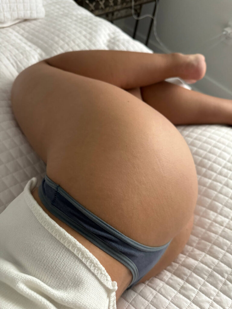 TikTok – Corina_907 | Corinna Layton – Nude