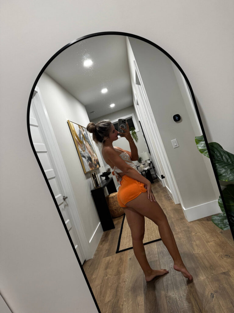 TikTok – Corina_907 | Corinna Layton – Nude