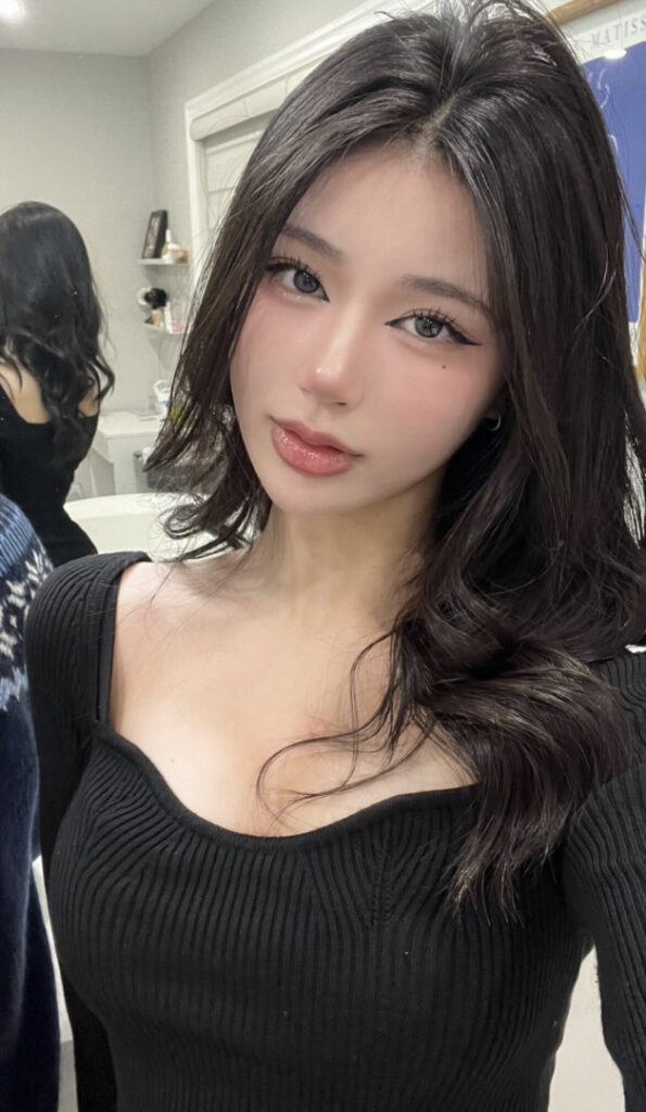 TikTok – Asian – Teen – Dabinohh/dabiiiiiny – Nude