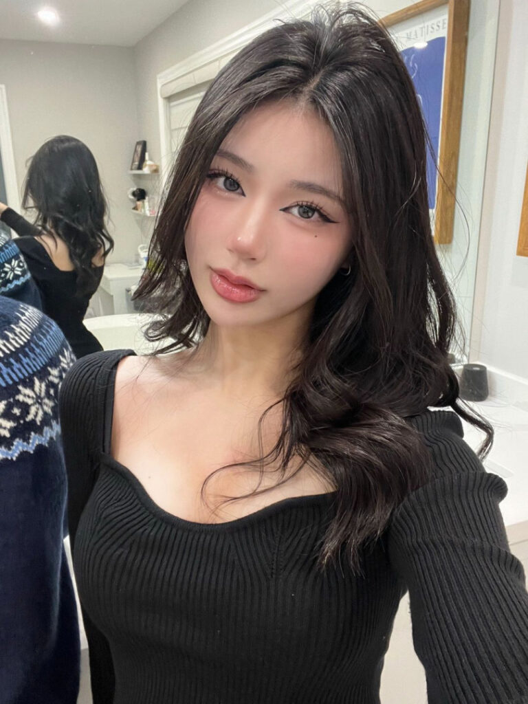 TikTok – Asian – Teen – Dabinohh/dabiiiiiny – Nude