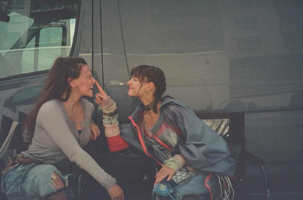 Celeb – Teen – Dafne Keen – Nude