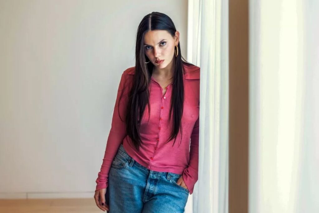 Celeb – Teen – Dafne Keen – Nude