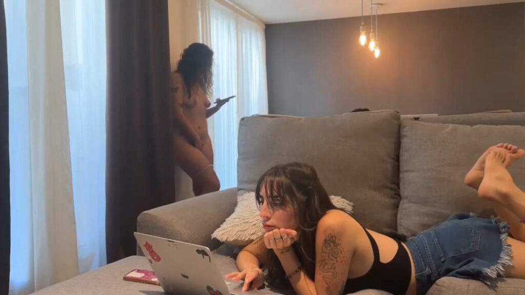 Cam Girls – daily_stories – Nude