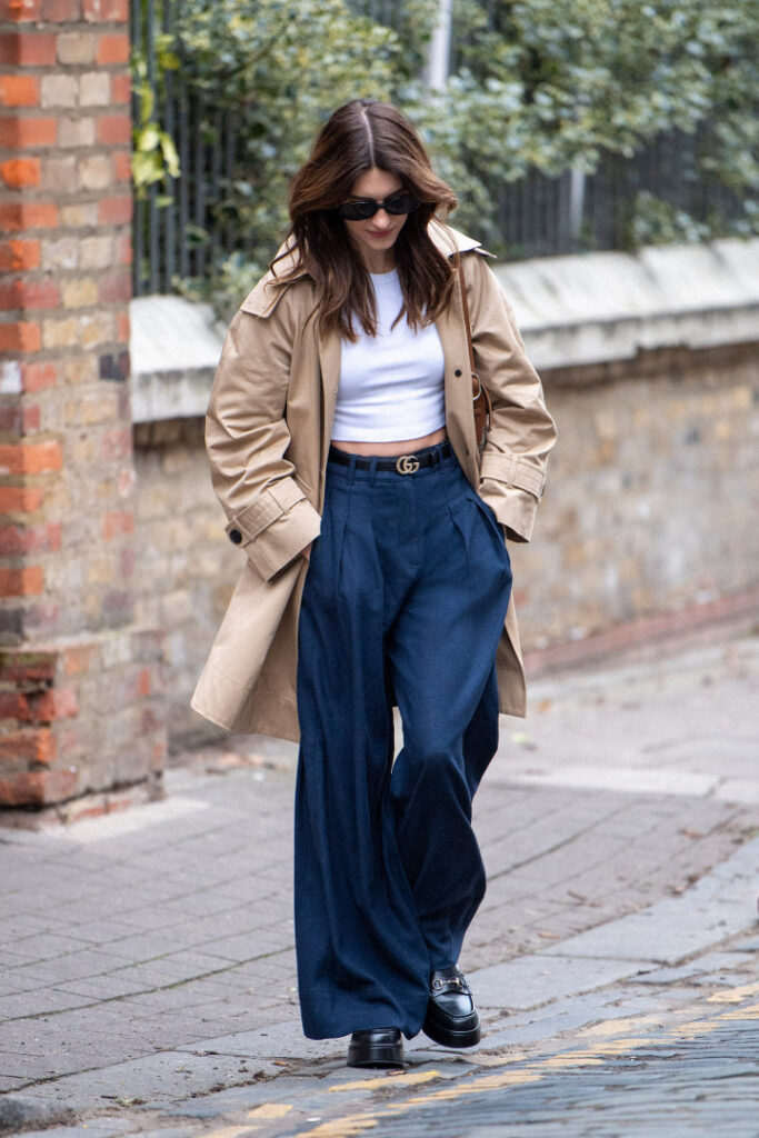 Celeb – Daisy Edgar-Jones – Nude