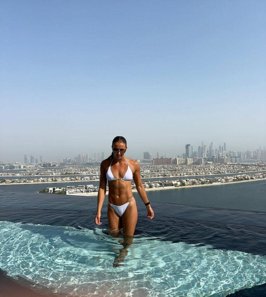 Instagram – Dakota Ditcheva – Nude