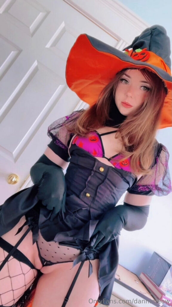 OnlyFans – Danni Meow (Phatcatsama/dannimeow) – Nude