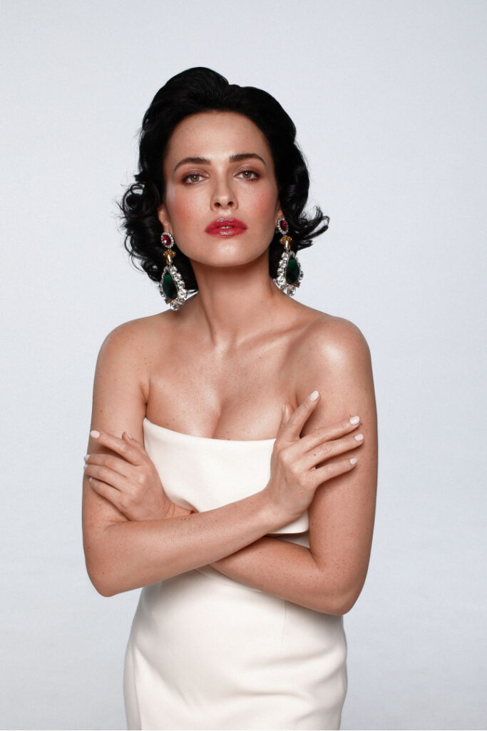 Celeb – MILF – Dasha Astafieva – Nude