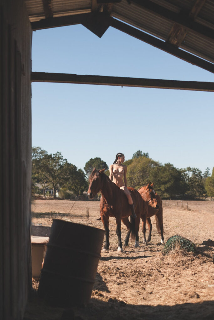 Instagram – Deisy Leon – Nude