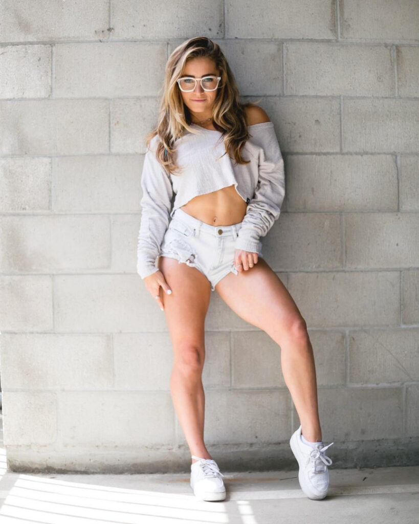 Instagram – Demi Bagby – Nude