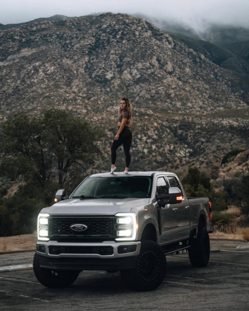 Instagram – Demi Bagby – Nude