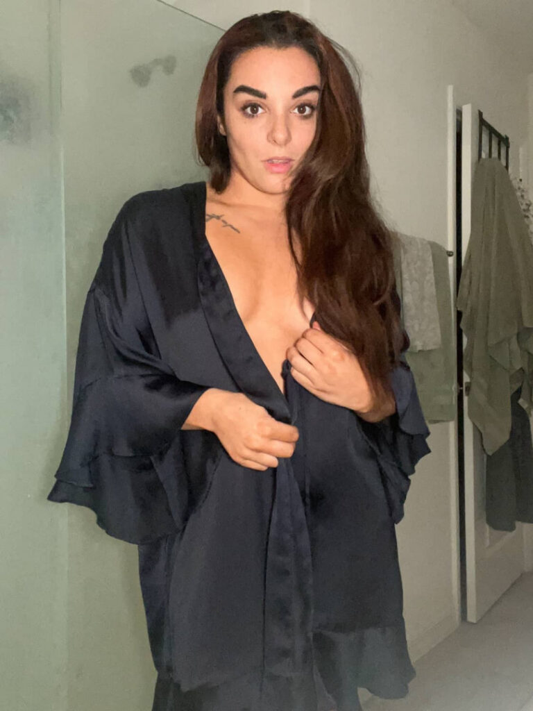 Celeb – OnlyFans – T H I C C – Deonna Purrazzo – Nude