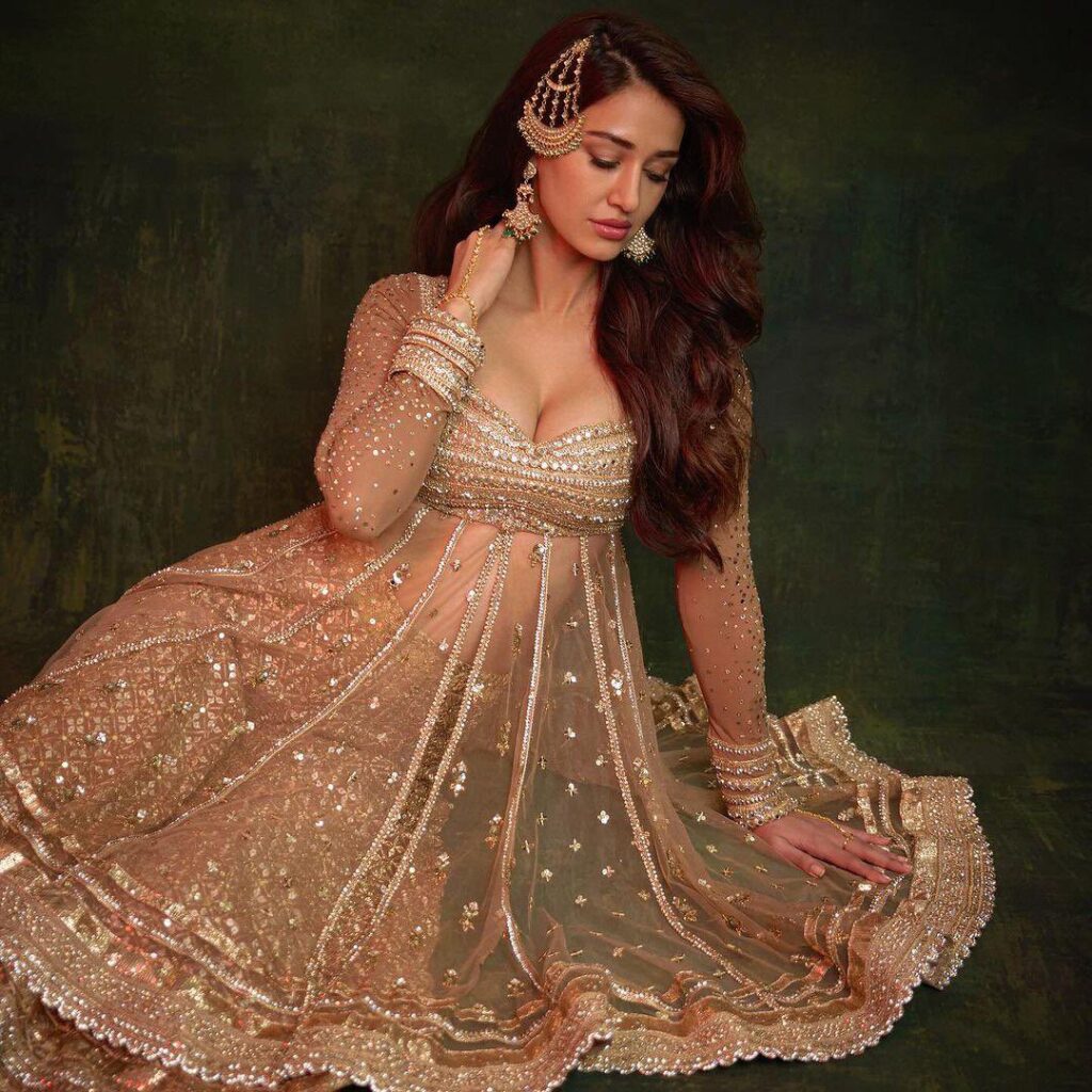 Celeb – Disha Patani – Nude