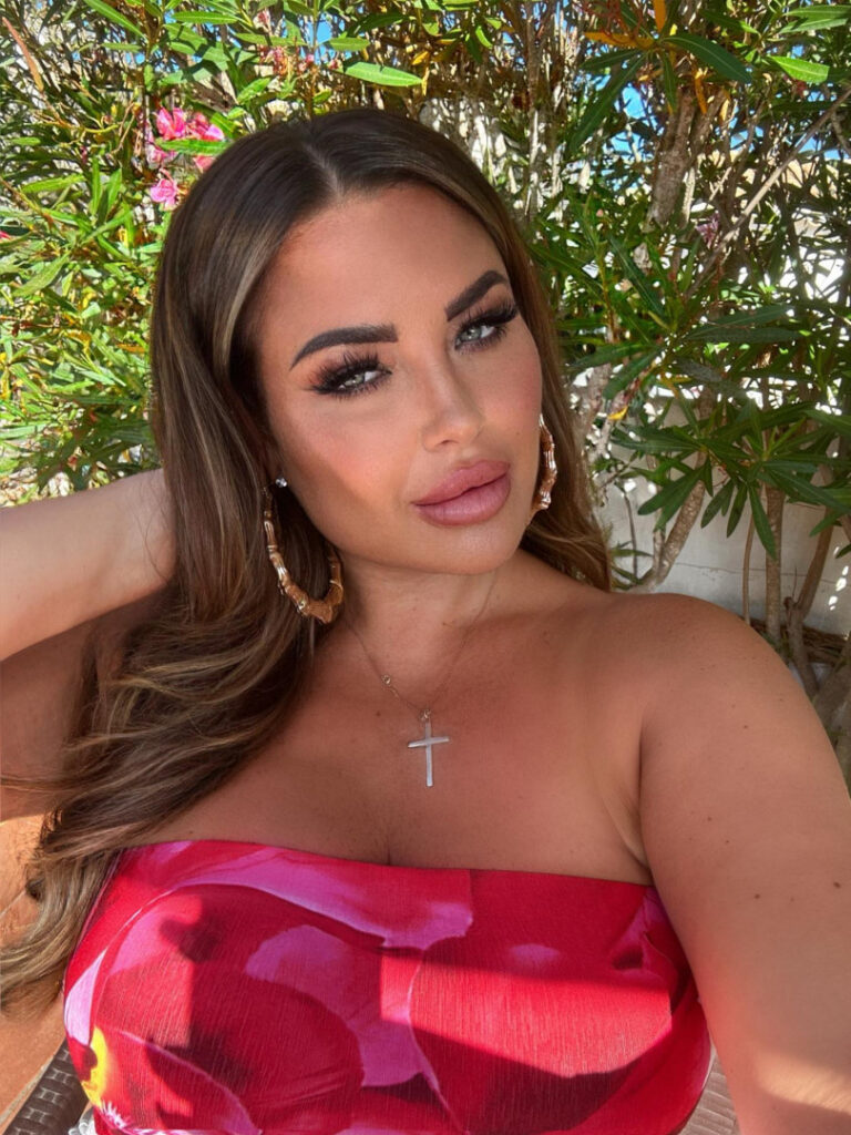 OnlyFans – Instagram – T H I C C – DJ Hannah B – Nude