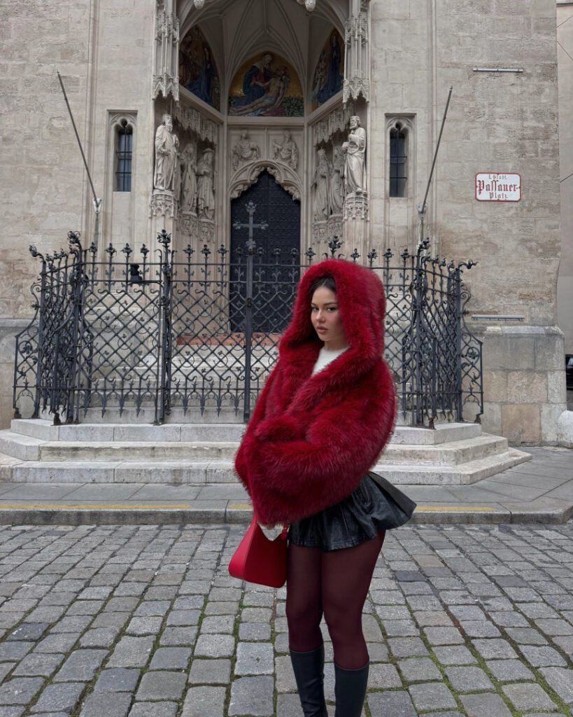 Instagram – Doina Barbaneagra – Nude