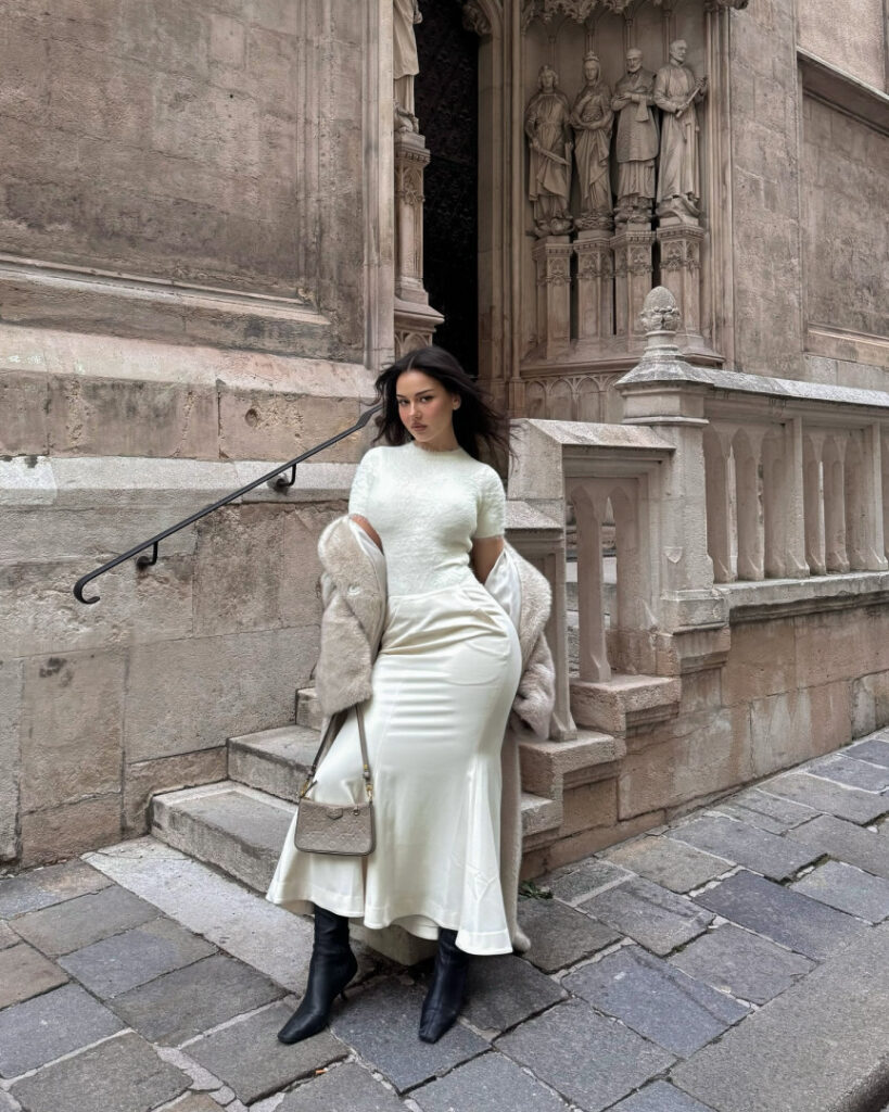 Instagram – Doina Barbaneagra – Nude