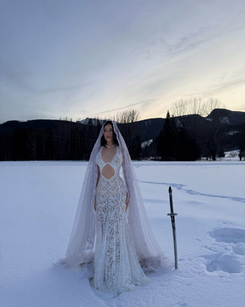 Instagram – Doina Barbaneagra – Nude