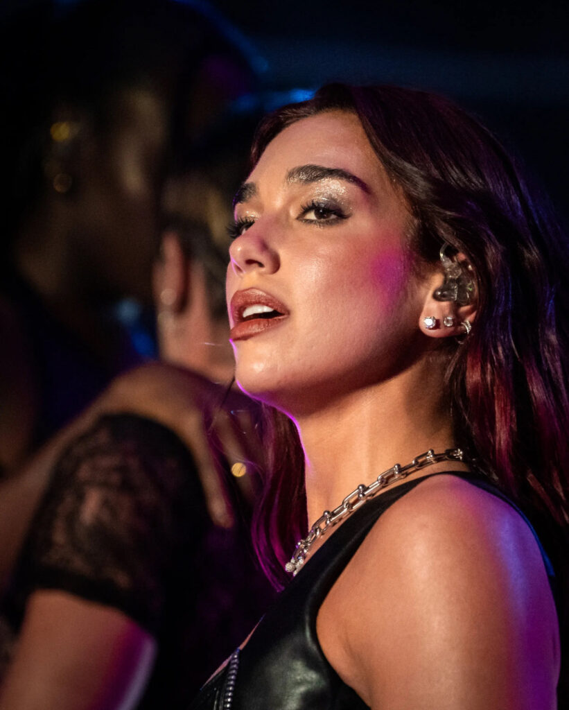 Celeb – Dua Lipa – Nude