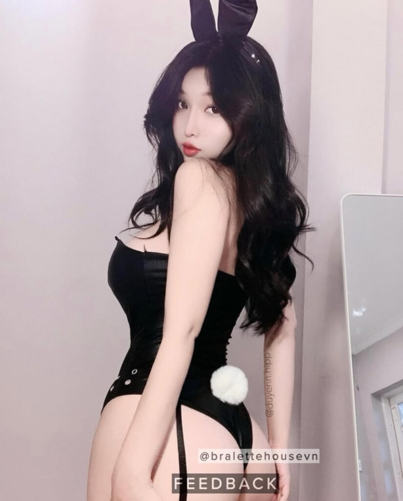 Instagram – Asian – Vietnamese – Duyenn Hipp – Nude