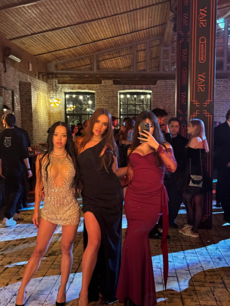 Twitch – ekatze007 – Nude