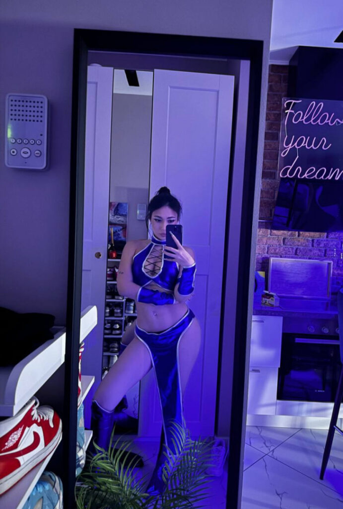 Twitch – ekatze007 – Nude