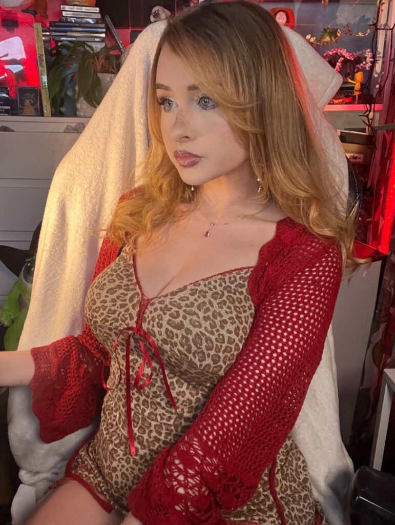 Twitch – elina – Nude