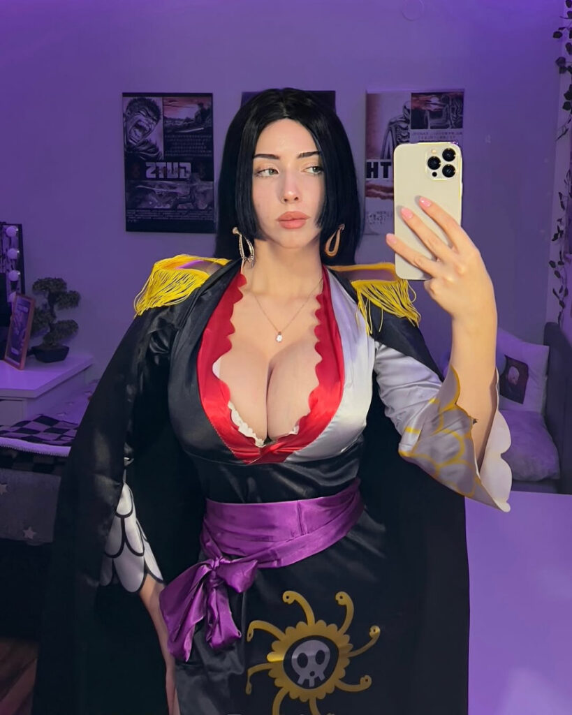 TikTok – Instagram – Elisa Denisee – Nude Leaks