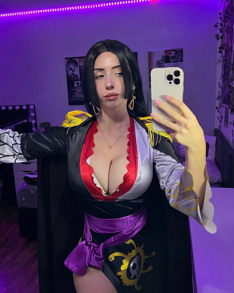 TikTok – Instagram – Elisa Denisee – Nude Leaks