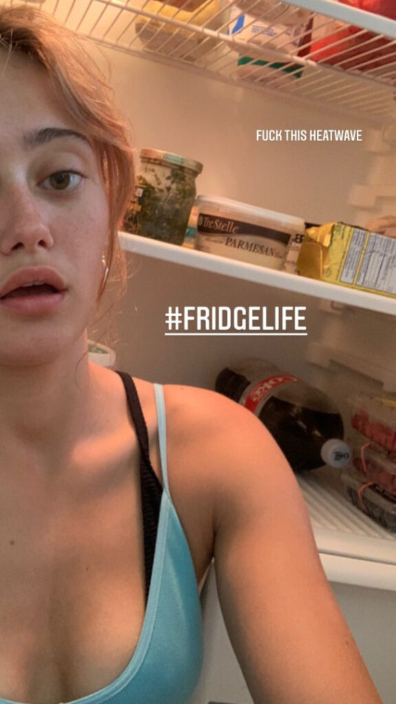 Celeb – Ella Purnell – Nude