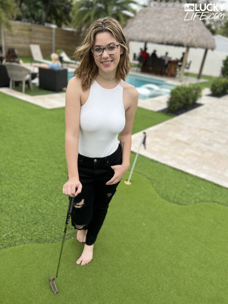 XXX – Ellie Nova / ellienovaxxx – Nude