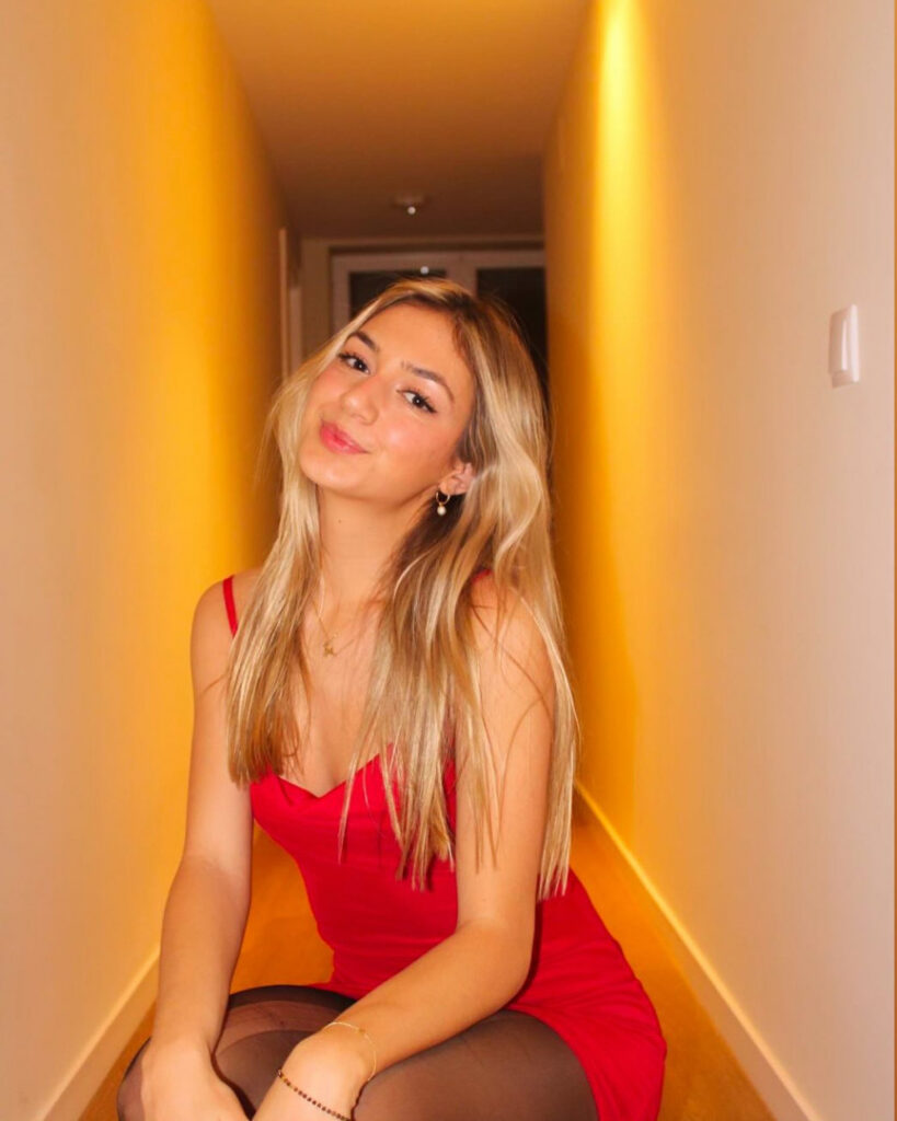 TikTok – Teen – Emily Legler – Nude Leaks