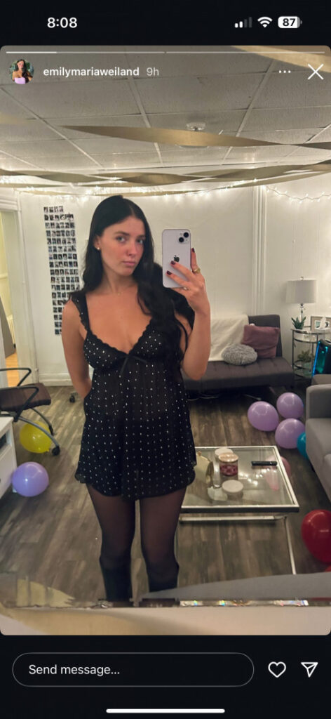 TikTok – Instagram – Emily Weiland – Nude