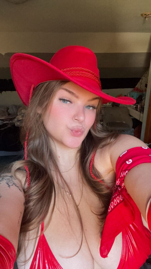 TikTok – emilylittless – Nude