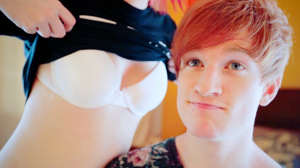 Fake – Emma Blackery – Nude Leaks