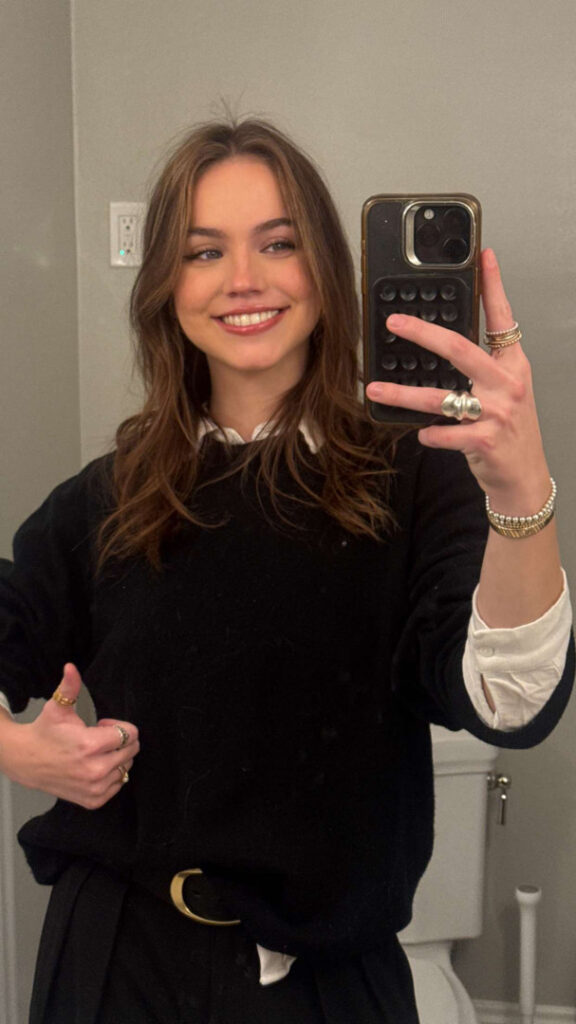 TikTok – Instagram – Emma Brooks – Nude