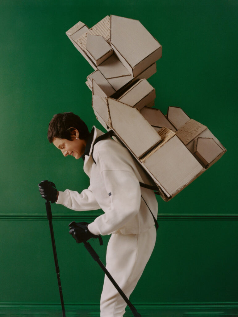 Celeb – Emma Corrin – Nude