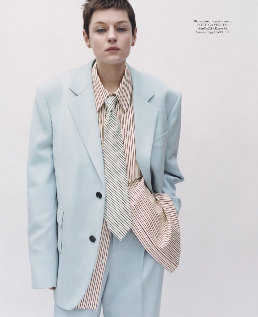 Celeb – Emma Corrin – Nude