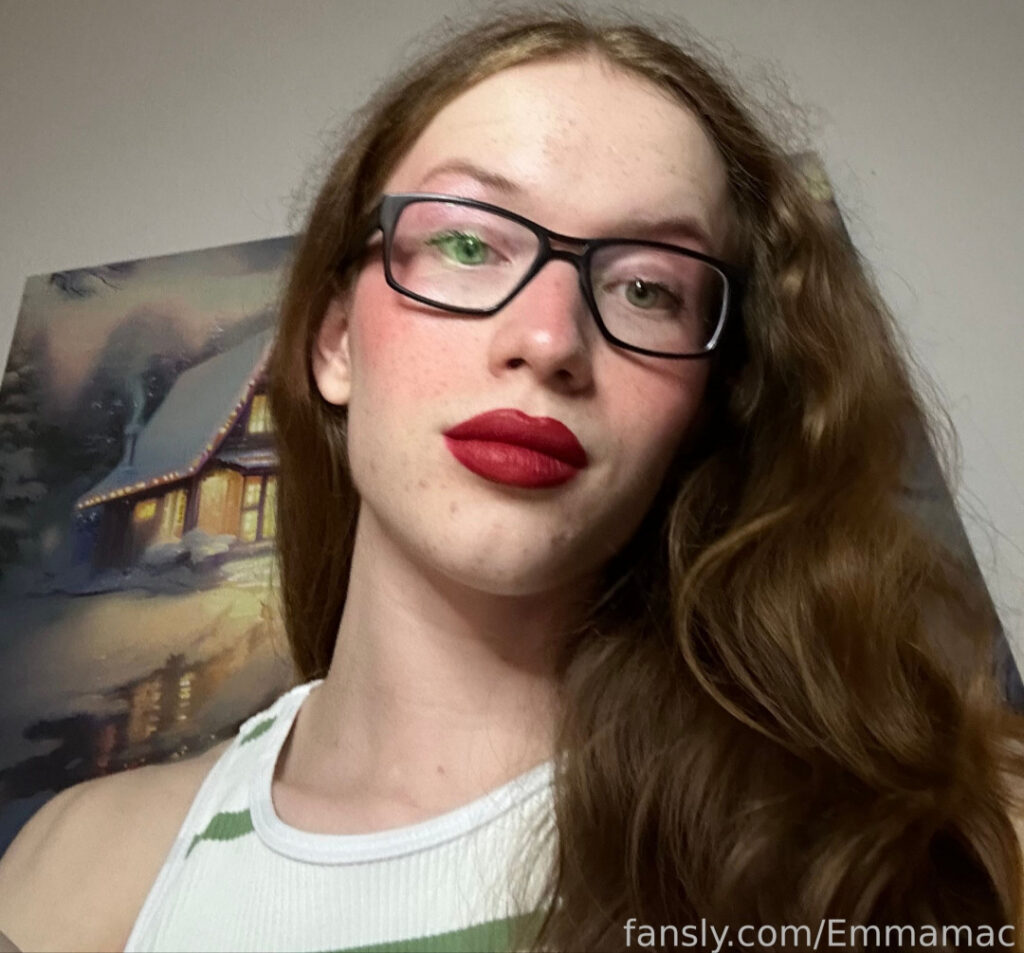 Trans – Fansly – Emma  @emmamac – Nude Leaks
